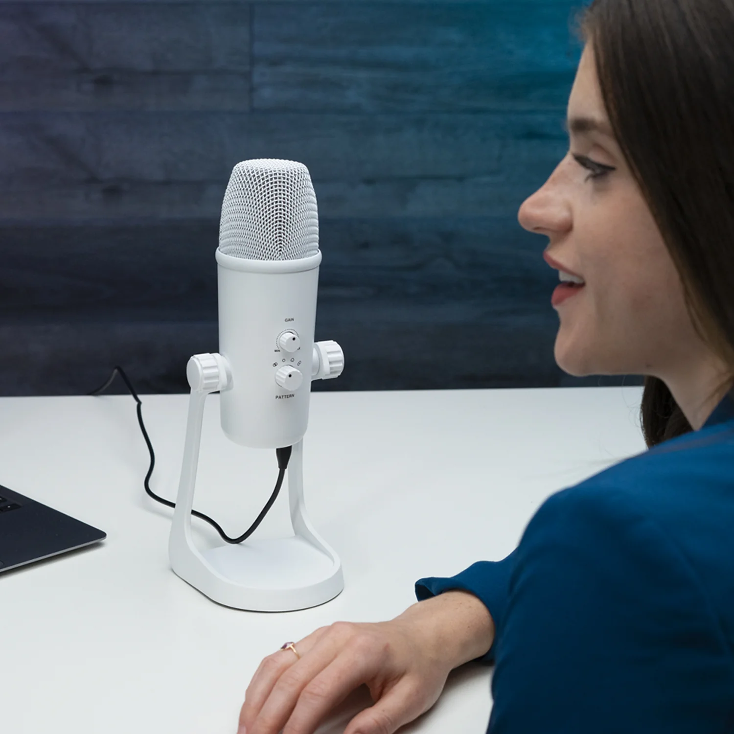 UM700W | White Desktop USB Microphone | Movo - Image 8