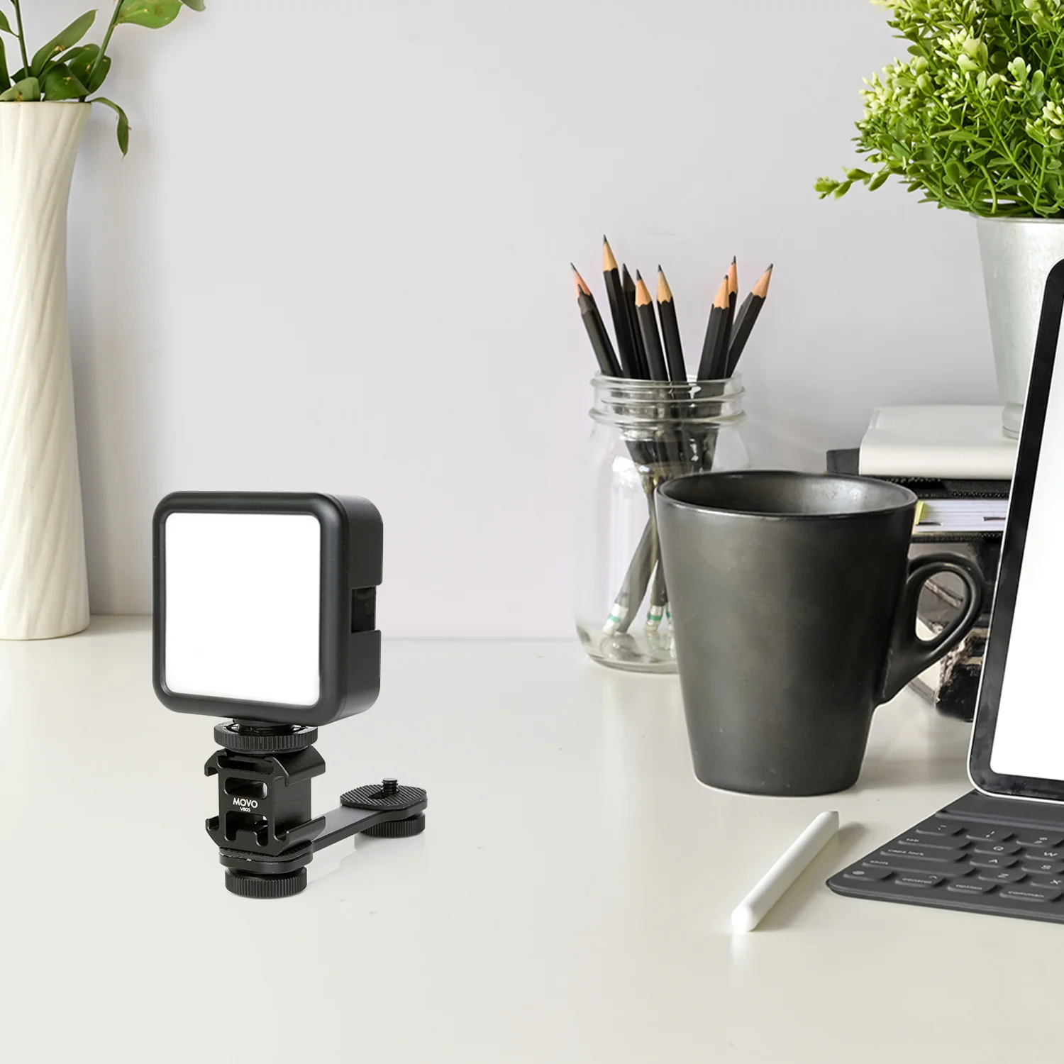 VB05 | Triple Shoe Extension Video Bracket | Movo - Image 8